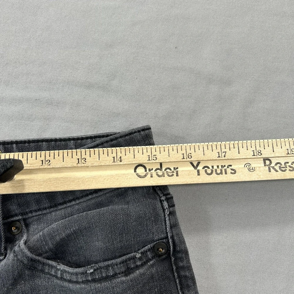 American Eagle Outfitters measurements please